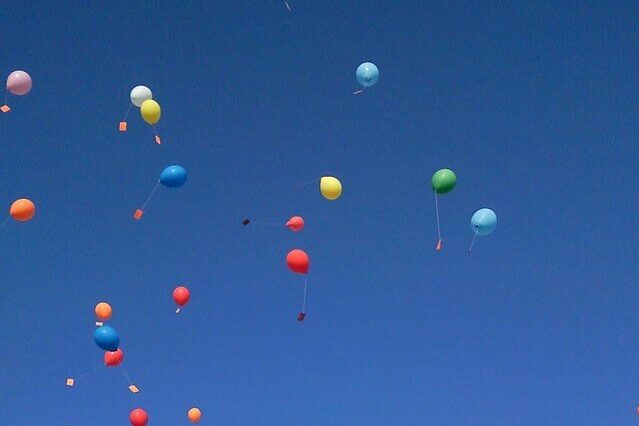 ballons causing ocean pollution
